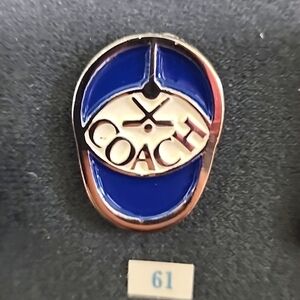 Coach hockey pin NEW